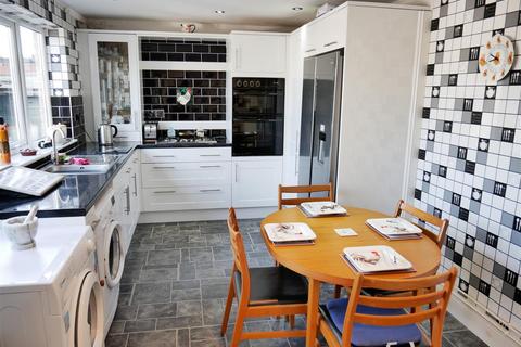 4 bedroom terraced house for sale, Forman Street, Calne