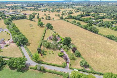 5 bedroom detached house for sale, Malthouse Lane, Earlswood