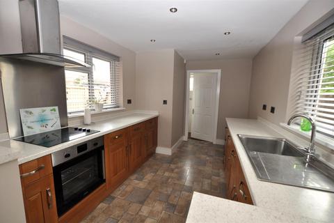 2 bedroom semi-detached house for sale, Cotswold Road, Burton-On-Trent DE14