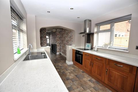 2 bedroom semi-detached house for sale, Cotswold Road, Burton-On-Trent DE14