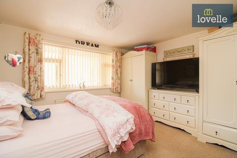 4 Fernhill, Grimsby, DN37 9QN