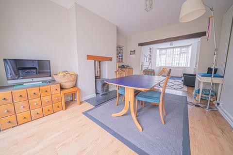 135 Bradbury Road, Solihull, B92 8AL