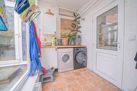 135 Bradbury Road, Solihull, B92 8AL