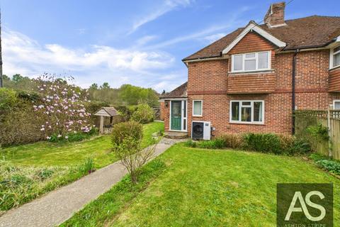 3 bedroom semi-detached house for sale, Hoath Hill, Robertsbridge, TN32