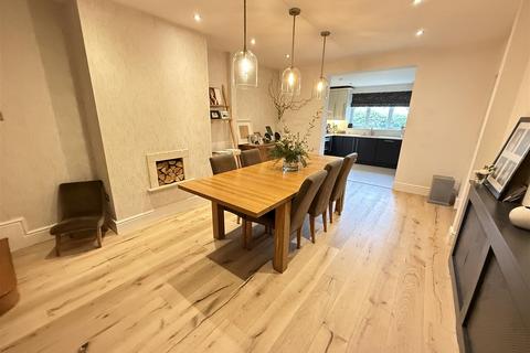 4 bedroom semi-detached house for sale, Oaklands Drive, Heswall, Wirral
