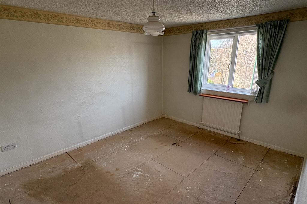 Rear Bedroom
