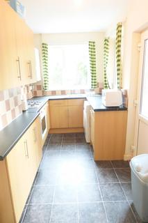 4 bedroom semi-detached house to rent, Marlborough Road, Beeston, NG9 2HG