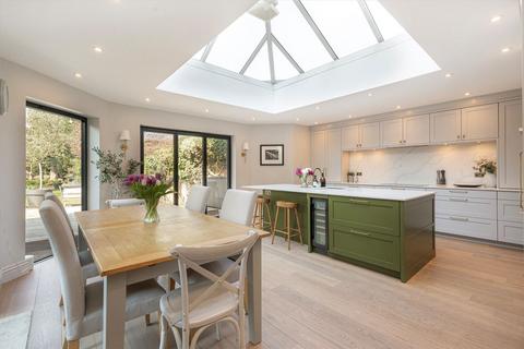 5 bedroom house for sale, Hall Place Drive, Weybridge KT13