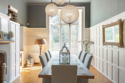 5 bedroom house for sale, Hall Place Drive, Weybridge KT13