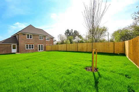 3 bedroom semi-detached house for sale, Tawny Place, Coldharbour Road