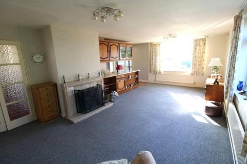 3 bedroom bungalow for sale, Chessington Drive, Flockton, Wakefield