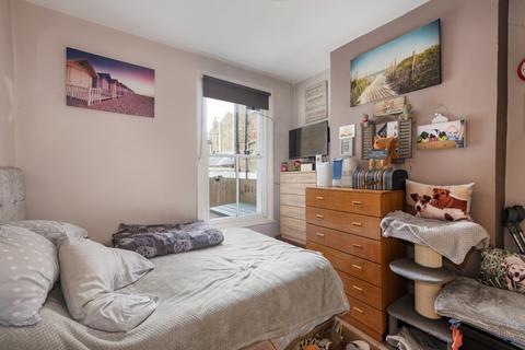 1 bedroom flat for sale, Strathville Road, Earlsfield, SW18