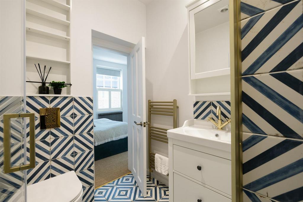 Ensuite