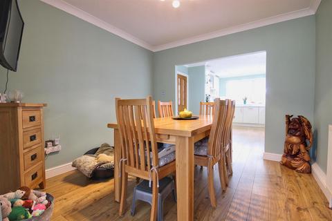 4 bedroom detached house for sale, Ashcourt Drive, Hornsea