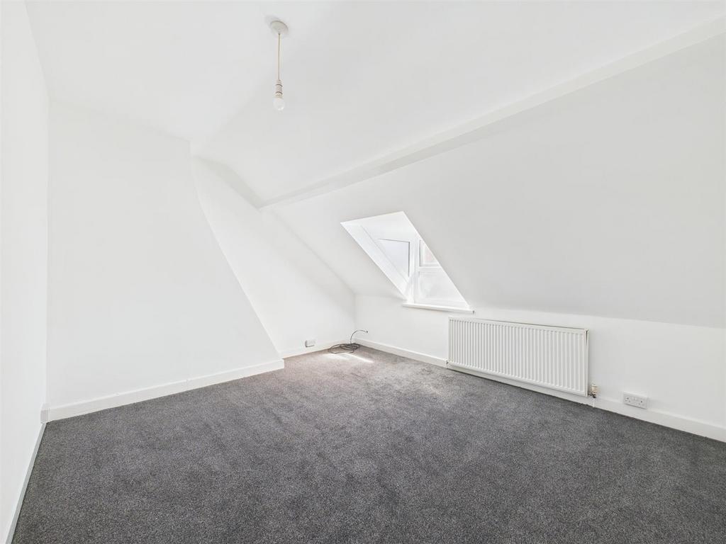 Bedroom: