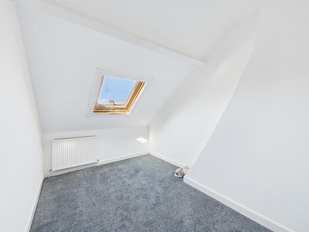 Bedroom: