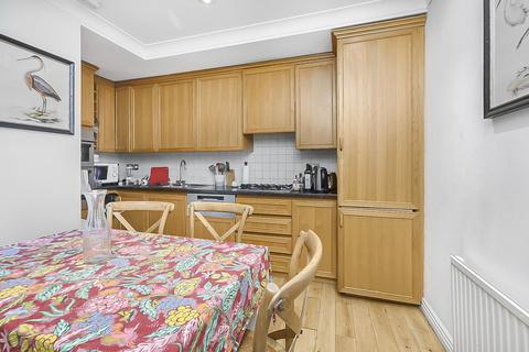 2 bedroom flat for sale, Harrington Gardens, London