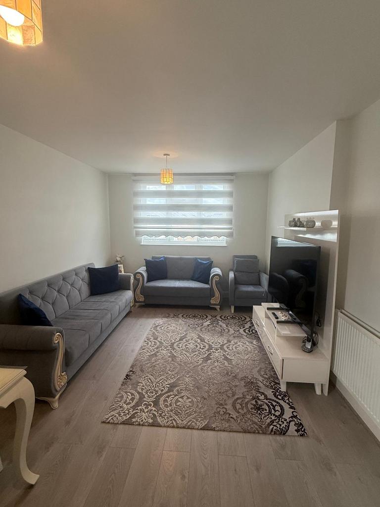 2 Bedroom Flat For Rent in EN3