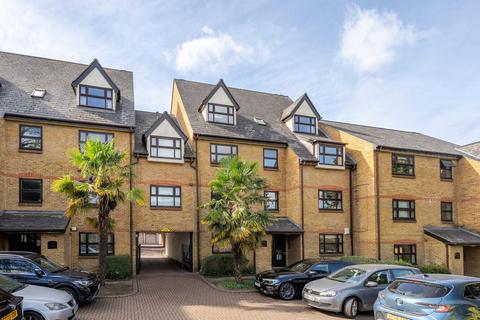 13 Albemarle Park, Beckenham, BR3 5XG