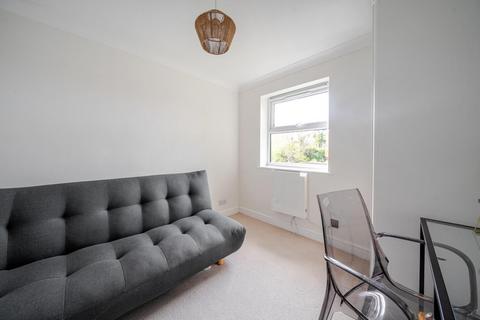 13 Albemarle Park, Beckenham, BR3 5XG