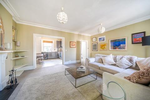 3 bedroom flat for sale, Cambridge Gardens, North Kensington, London, W10