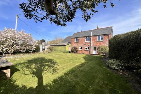 4 bedroom detached house for sale, Chale Street, Chale Green