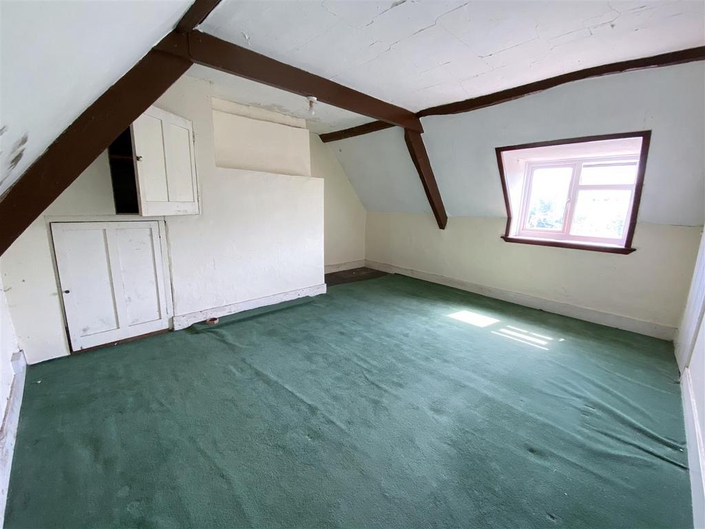 Bedroom 1: