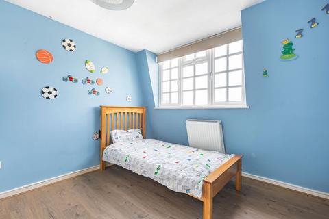 8 Cross Street, London, SW13 0PS