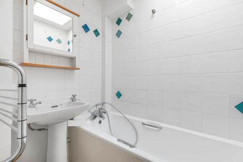 8 Cross Street, London, SW13 0PS