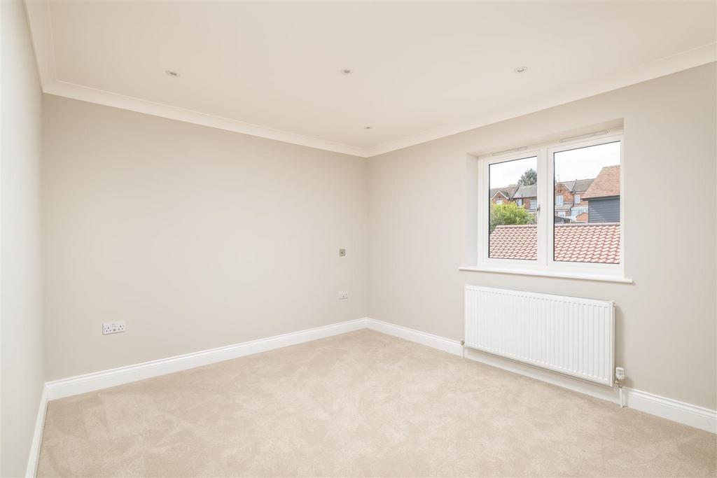 250412 - Halls Close, Braughing - 18.jpg