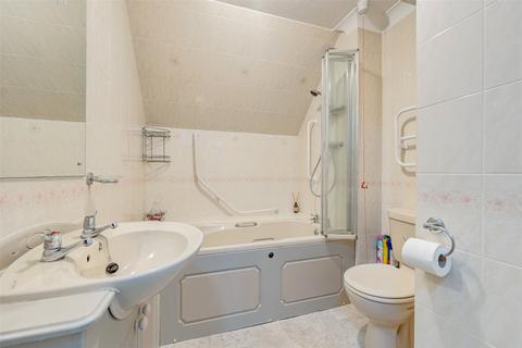 2 bedroom retirement property for sale, Mill Road, Worthing, West Sussex, BN11