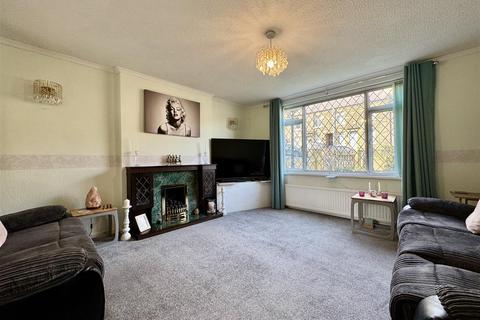 3 bedroom semi-detached house for sale, Newsome Road, Newsome, Huddersfield, HD4 6ND