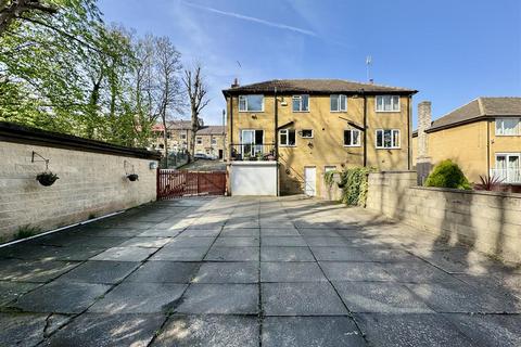 3 bedroom semi-detached house for sale, Newsome Road, Newsome, Huddersfield, HD4 6ND