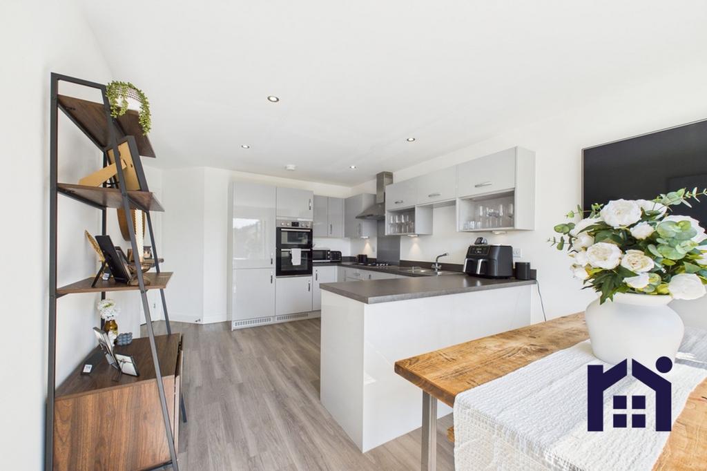 Dining kitchen