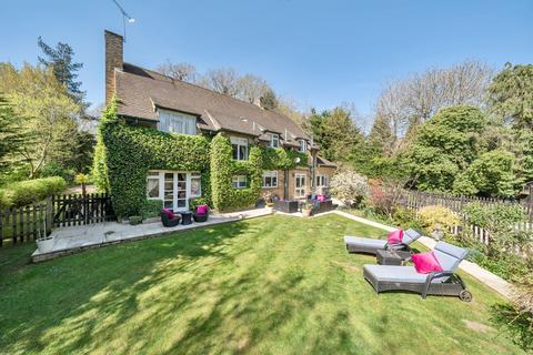 4 bedroom detached house for sale, Potter Street Hill, Pinner, Middlesex