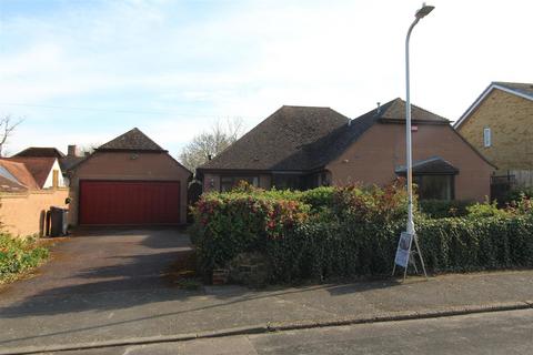 3 bedroom detached bungalow for sale, Elm Grove, Westgate-On-Sea
