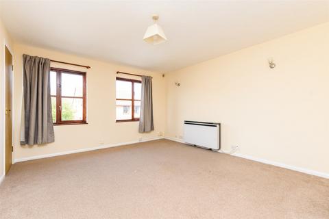 1 bedroom maisonette for sale, Farley Road, Gravesend, Kent