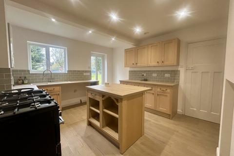 3 bedroom detached bungalow for sale, 13 Saxmundham Road, Framlingham, Woodbridge, Suffolk IP13 9BU