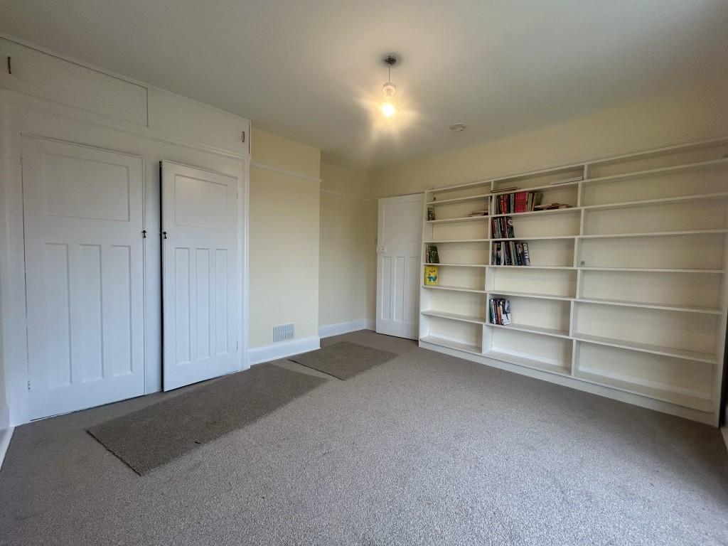 6  Medium  T202504151209.jpg