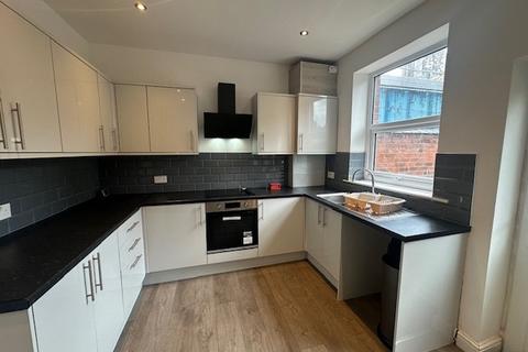 3 bedroom detached house to rent, Brieryfield Road Preston PR1 8SR