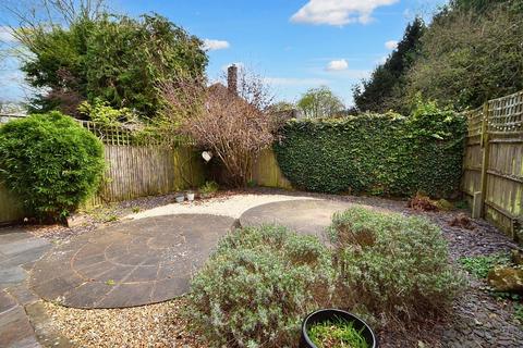 6 Thistledown Close, Winchester, SO22 5HZ
