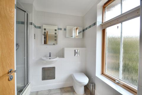 6 Thistledown Close, Winchester, SO22 5HZ