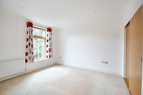 6 Thistledown Close, Winchester, SO22 5HZ