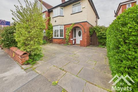 3 bedroom semi-detached house to rent, Symonds Road, Fulwood, Preston. Lancs. PR2  3DH