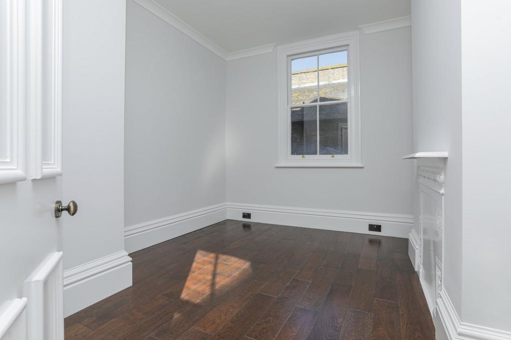 Apartment 4