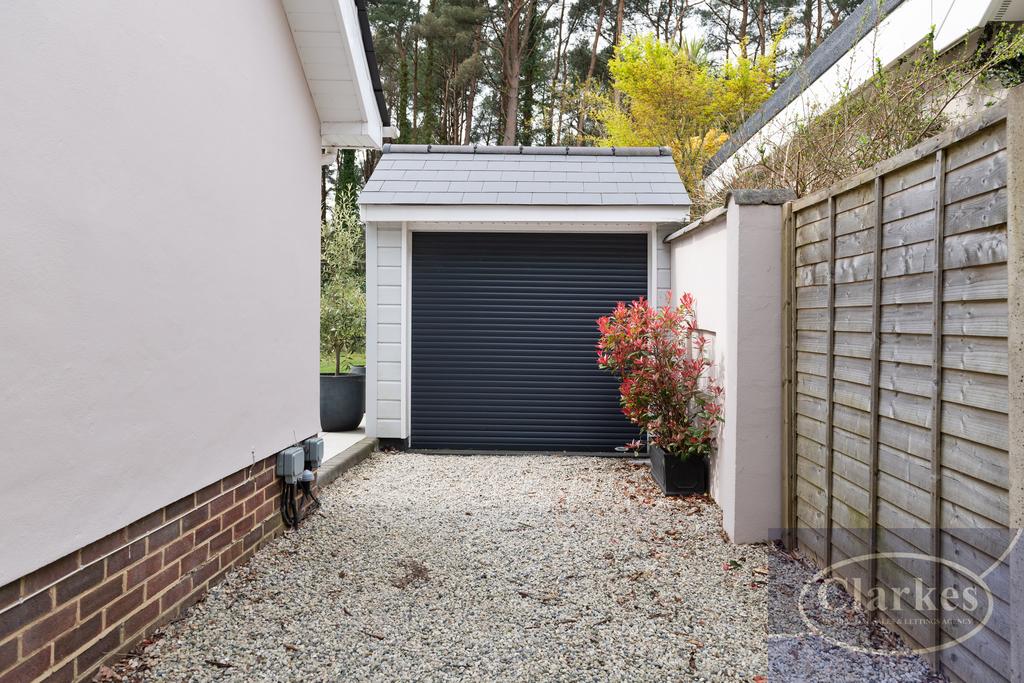 Fc 022 1 linden close 012
