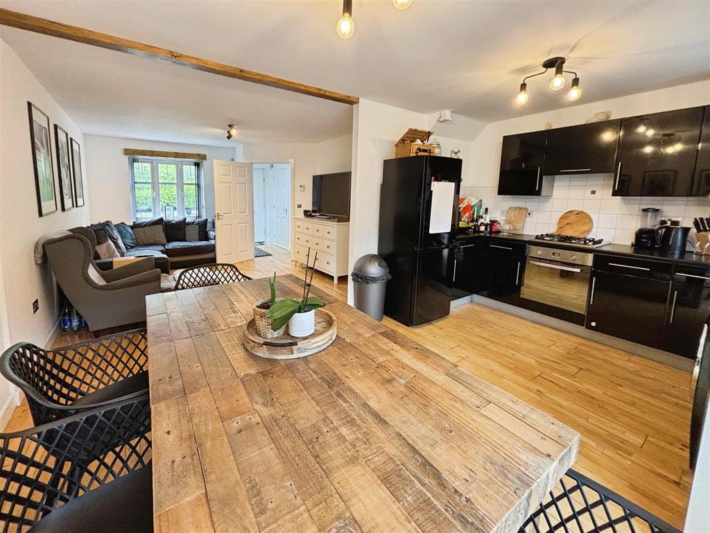 Open Plan Living/Dining/Kitchen