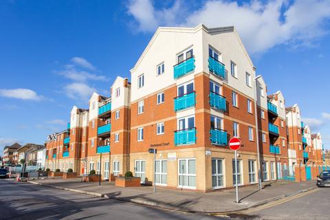 1 bedroom retirement property for sale, Richmond Street, Herne Bay, Kent, CT6