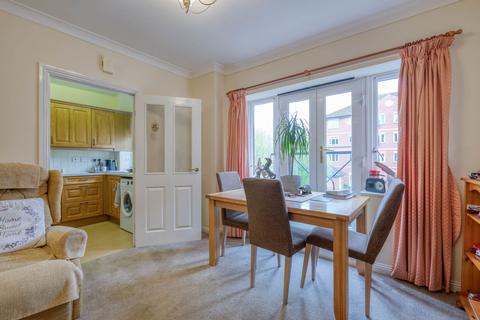2 bedroom retirement property for sale, Brook Court, Burcot Lane, Bromsgrove, B60 1AD
