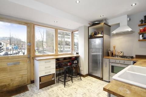 3 bedroom house for sale, Vallance Road, Bethnal Green, E2
